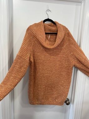 Free People Womens Leo Cowl Neck Tunic Sweater in Burnt Orange
